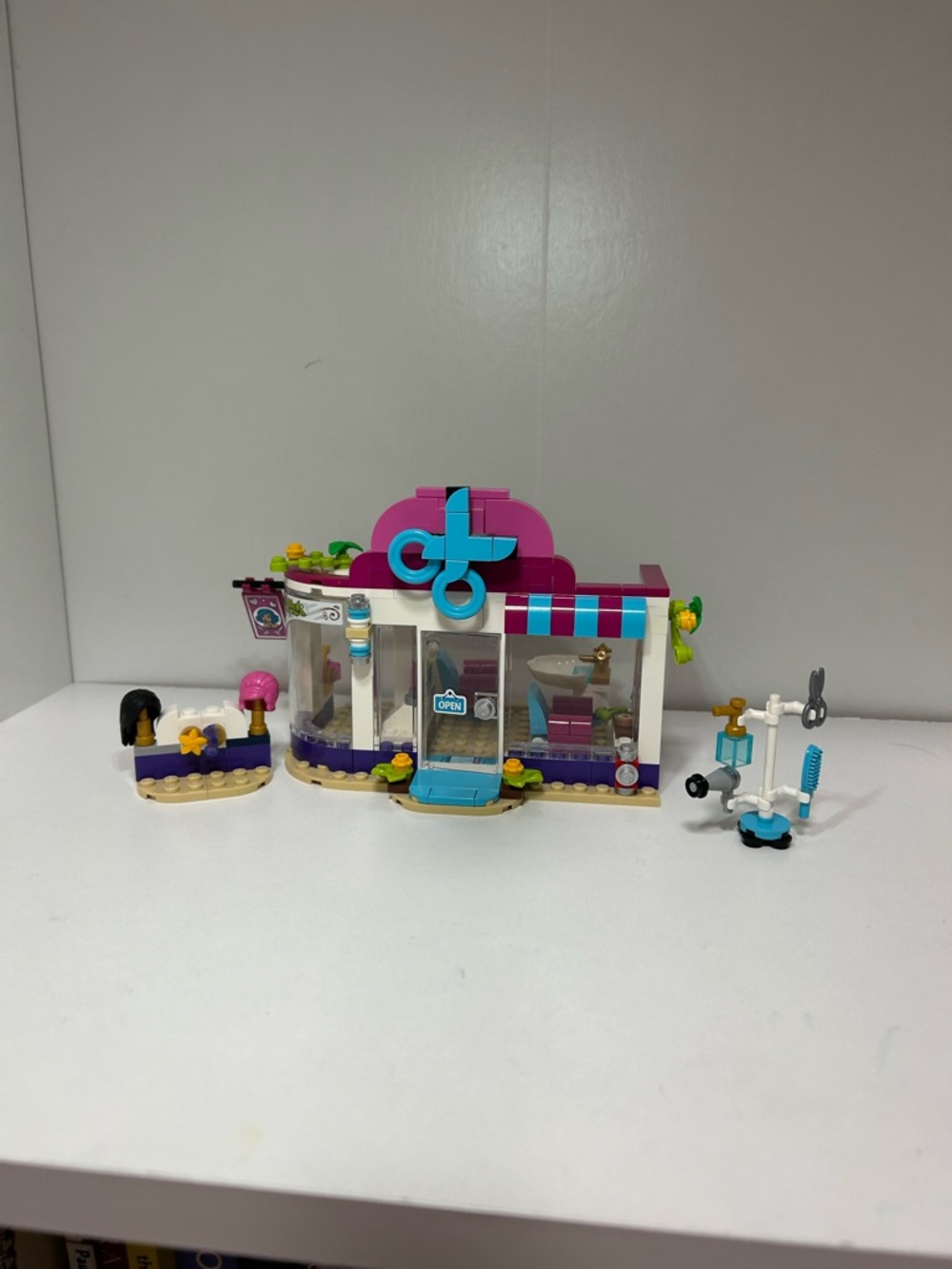 Lego Friends hair salon set - girls lego with instructions for rebuilding
